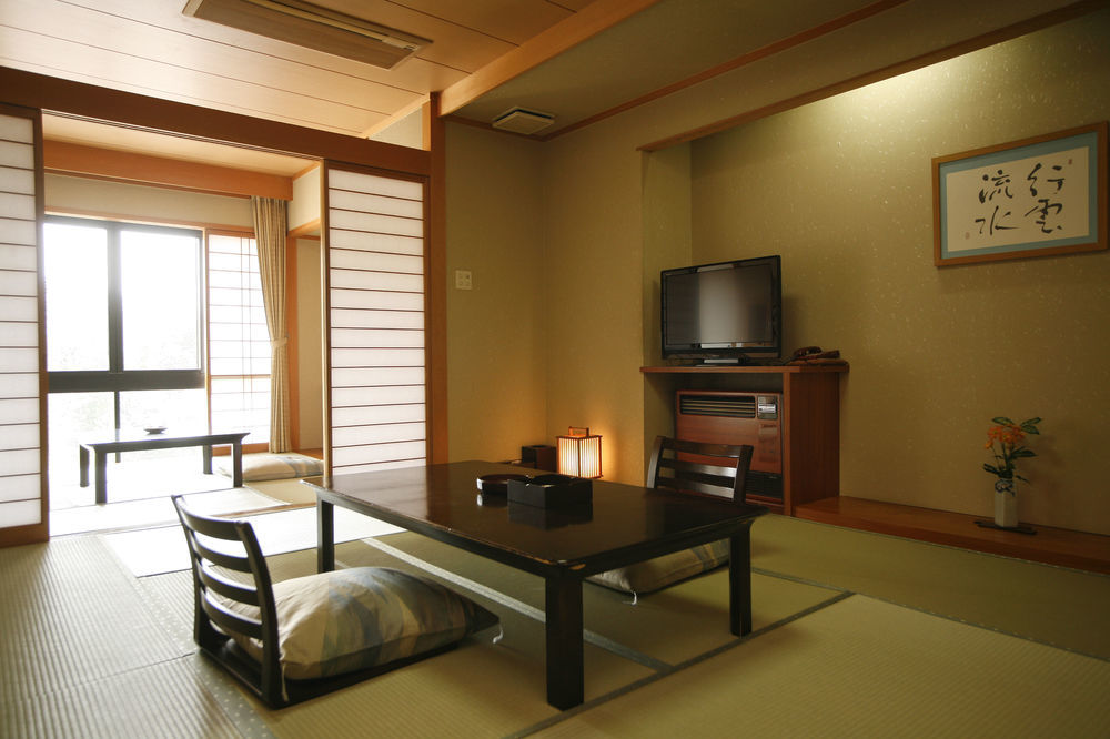 Takayama Kanko Hotel Exterior photo
