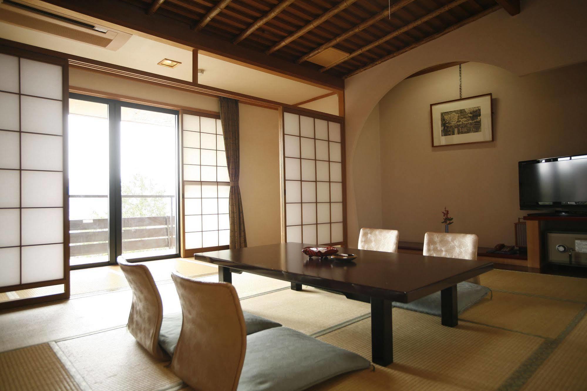 Takayama Kanko Hotel Exterior photo